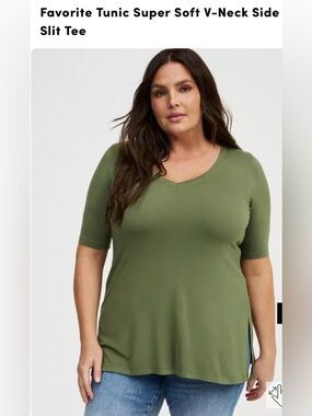 Torrid Size 2 Super Soft V-neck Favorite Tunic with Side Slit